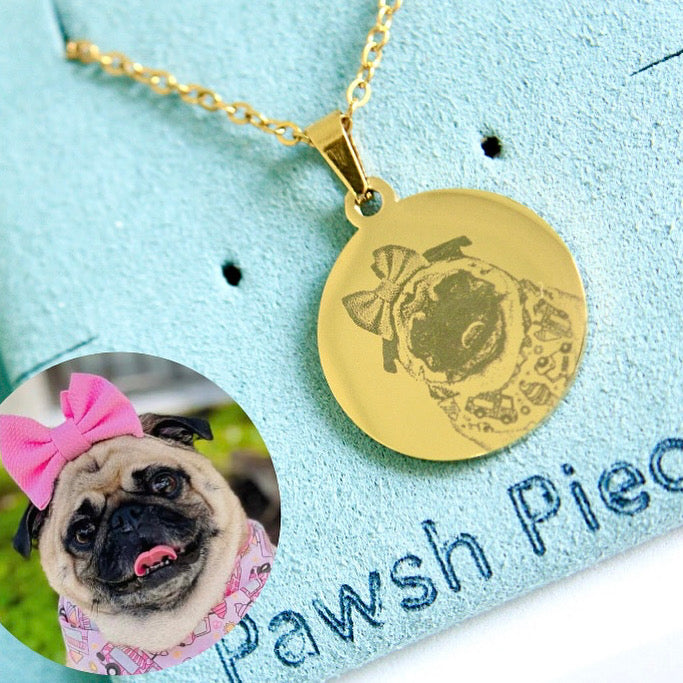 Custom round necklace