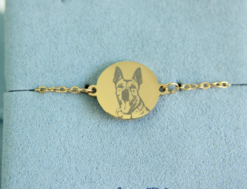 Custom round bracelet