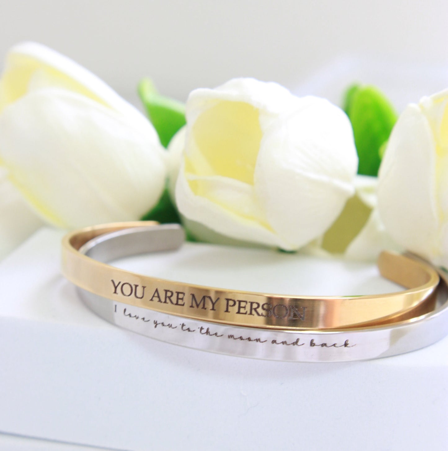 Bangle bracelet