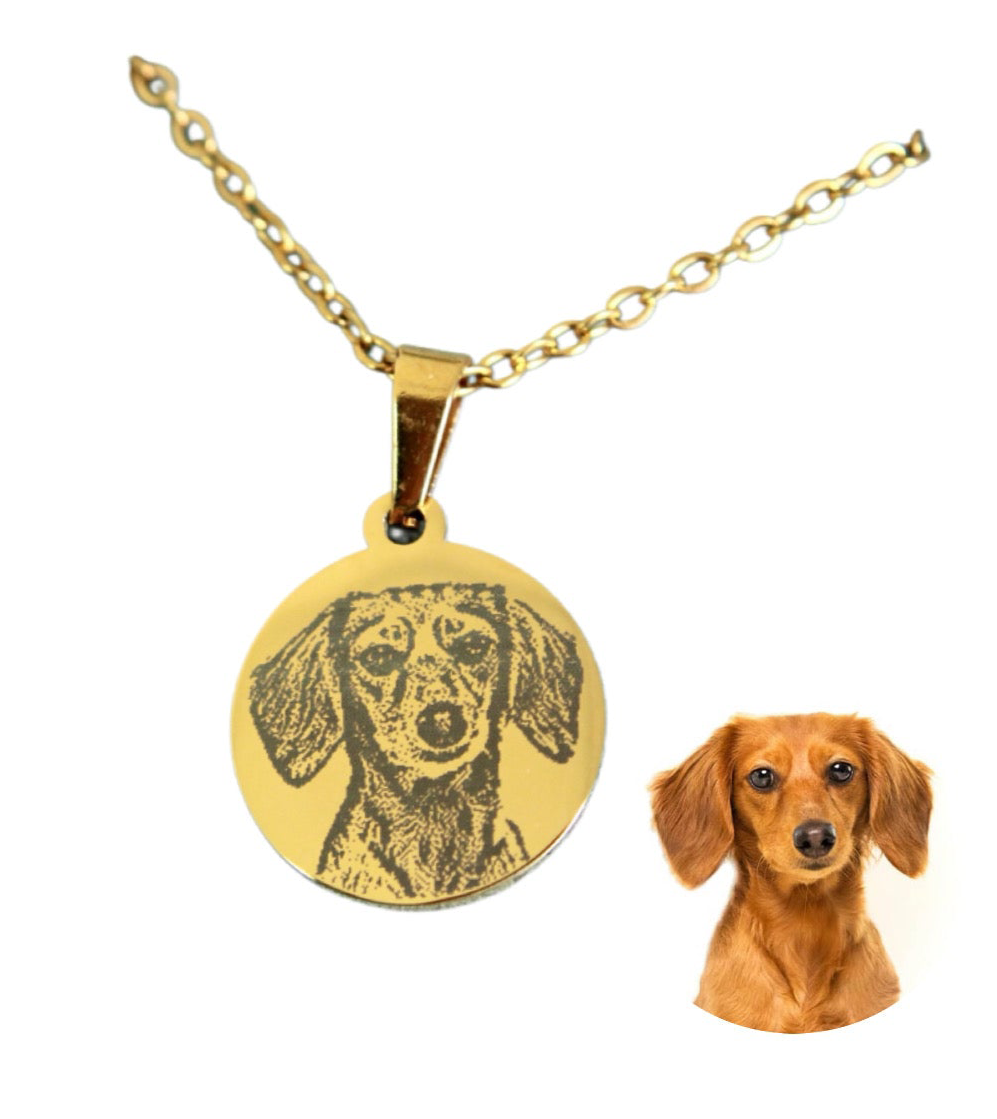 Custom round necklace