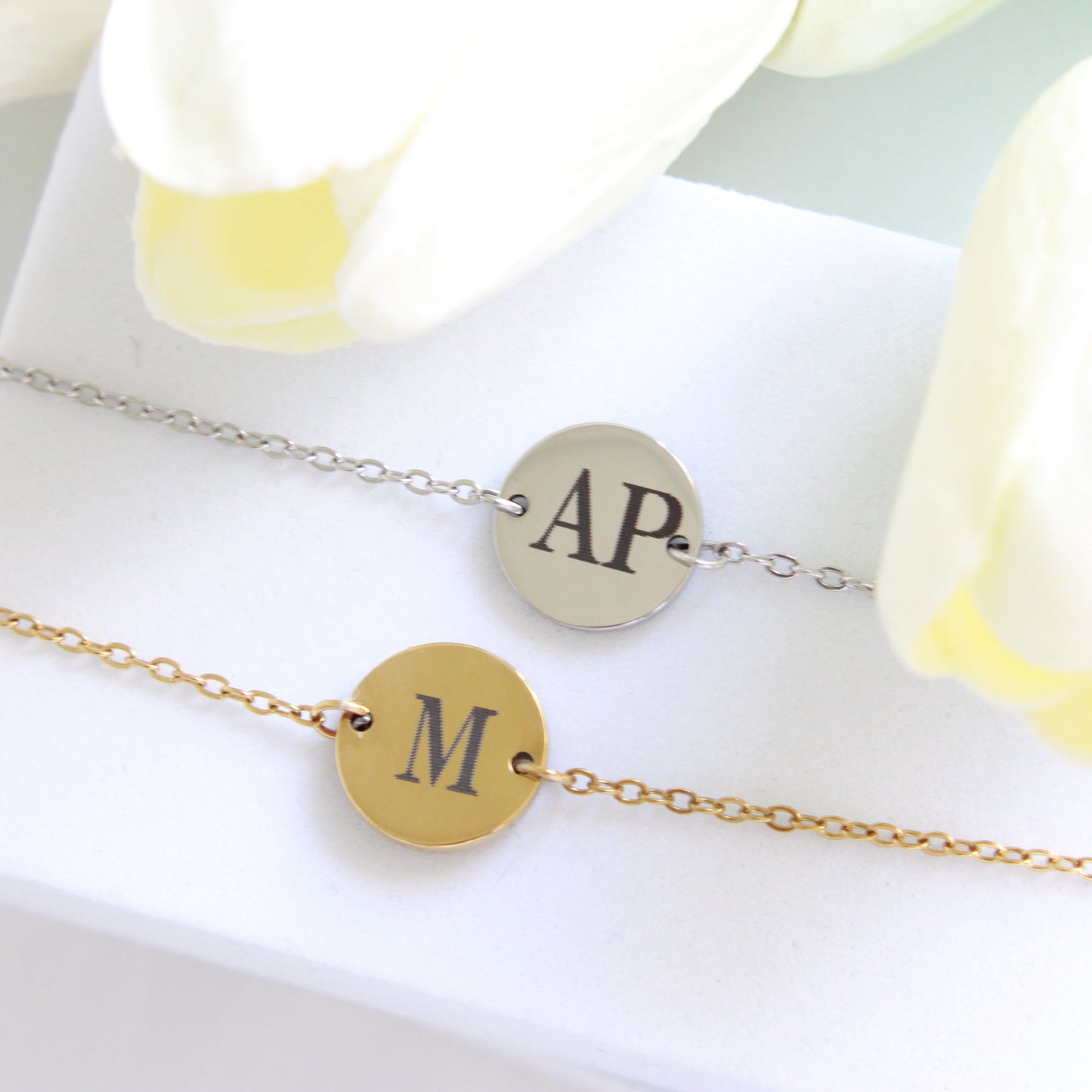Mini round bracelet
